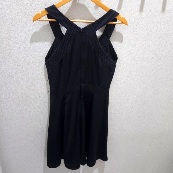 A|X Armani Exchange Dress Womens 6 Black A-Line Flare V Neck Cocktail Sleeveless - Picture 2 of 9